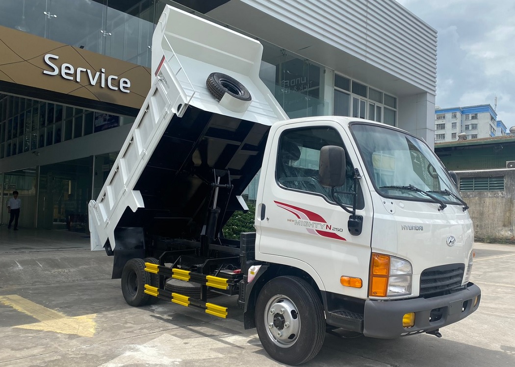 Xe Ben Hyundai 1 Tấn 9 N250 Chở 2.4 Khối