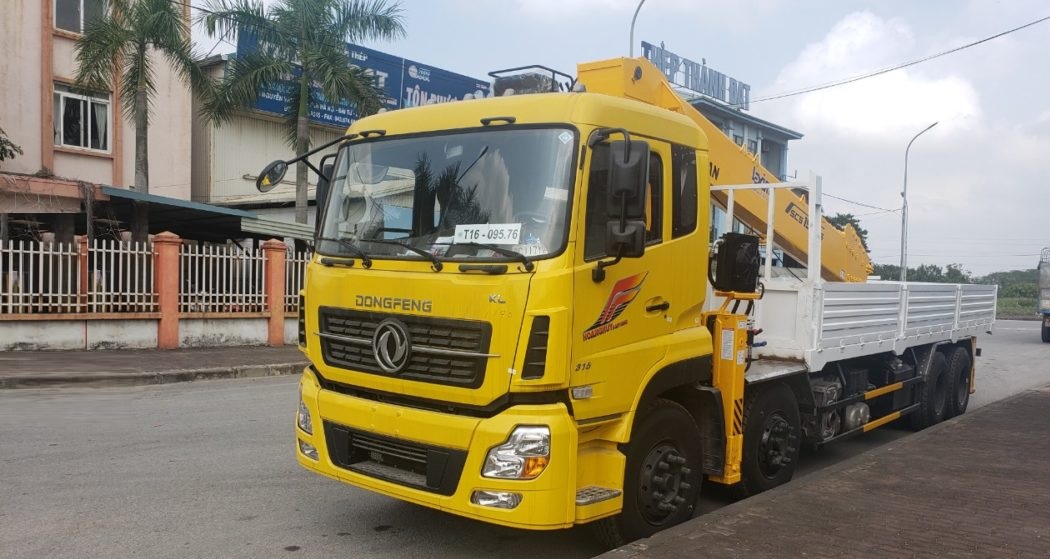 Xe Cẩu Dongfeng 4 Chân - Gác Cần Sosan 10 Tấn SCS1015LS
