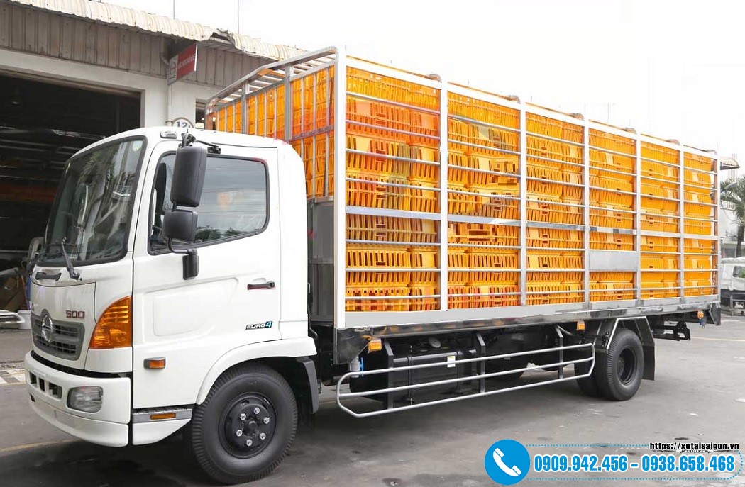 Xe Chở Gia Cầm 6 Tấn Hino FC9JNTC - Thùng 7M2 Chở 300 Lồng Gà