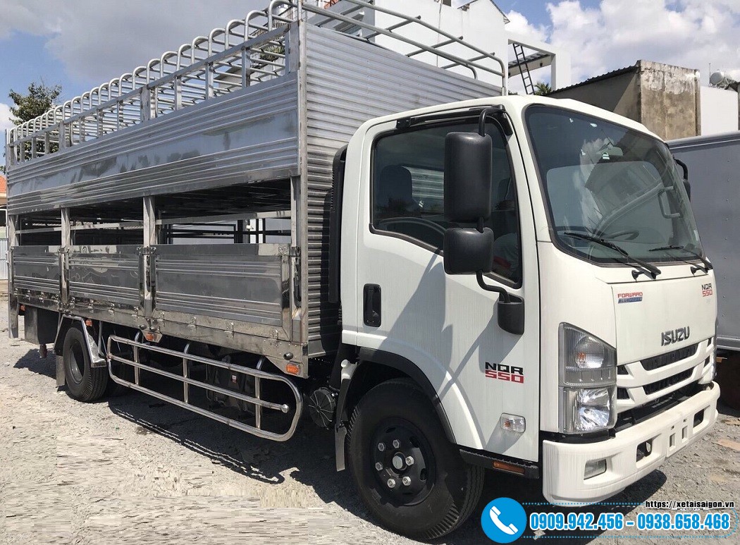 Xe Chở Gia Súc 5 Tấn Isuzu NQR-550