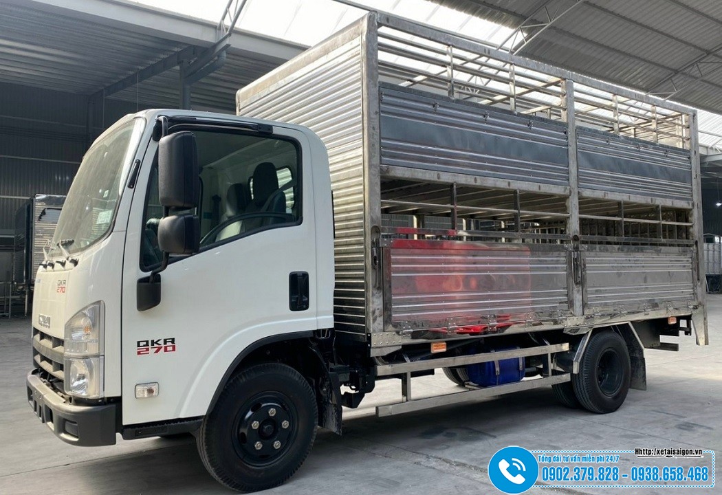 Xe Chở Heo Isuzu 1T9 QKR270