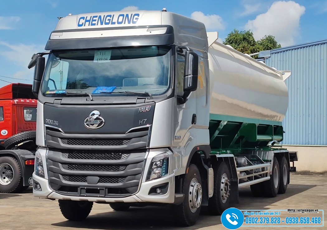 Xe Chở Thức Ăn Chăn Nuôi 28 Khối ChengLong H7 4 Chân
