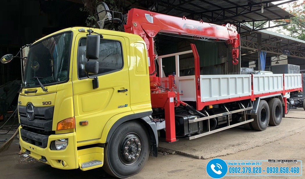 Xe Hino 15 Tấn FL8JW8A - Gắn Cẩu 8 Tấn Unic UR-V805