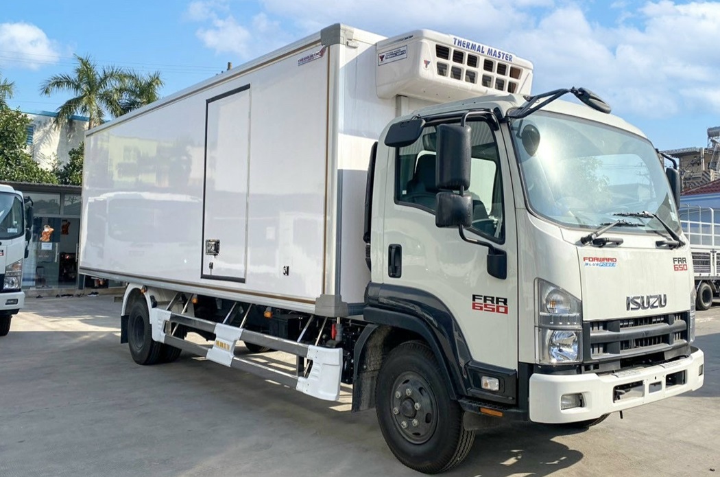 Xe Đông Lạnh 6 Tấn ISUZU FRR650 - Thùng Ngắn 5M6