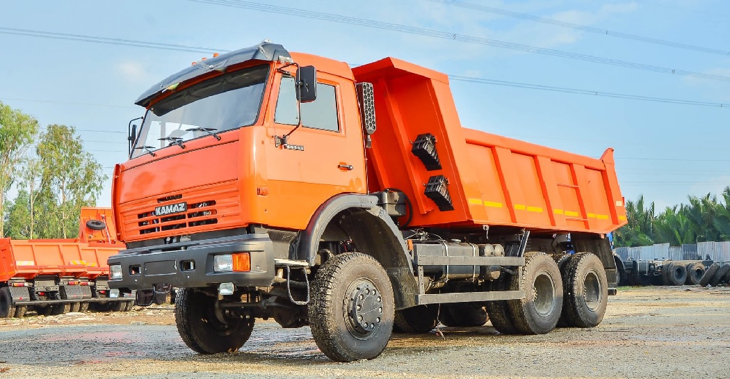 Xe ben Kamaz 3 Cầu 6x6 - 65111 - 13 Tấn - 10 Khối
