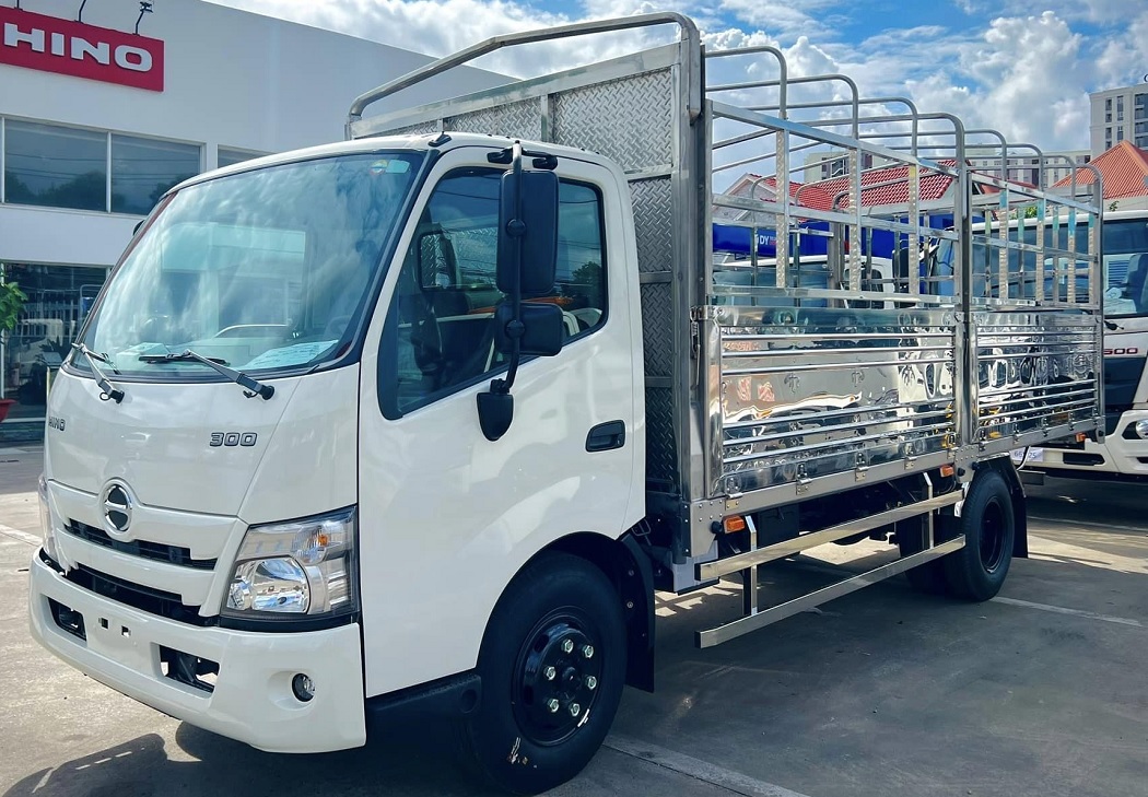 Xe tải Hino 1T9 XZU650L - 1.9T - 1.9 Tấn - Thùng Bạt