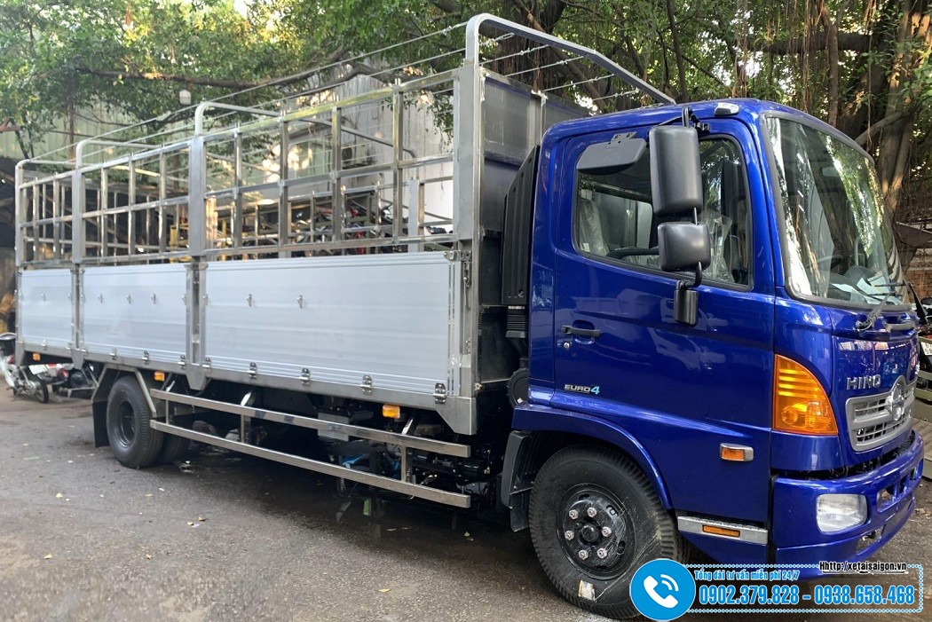 Xe tải Hino 6.5 Tấn FC9JNTC - Thùng Bạt 7M2