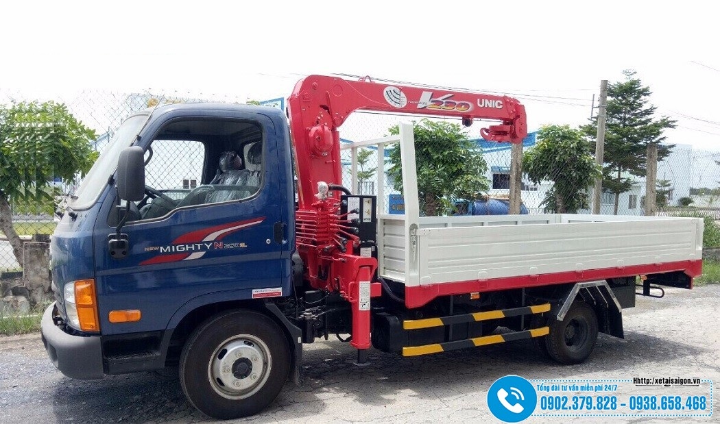 Xe tải Hyundai N250SL - Gắn Cẩu 2 tấn Unic UR-V230