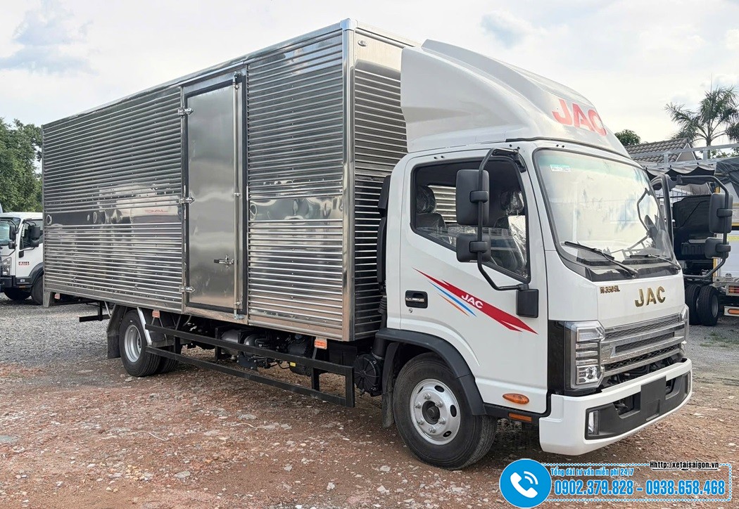 Xe tải Jac 2T5 N250SL E5 - Thùng Kín 6M2