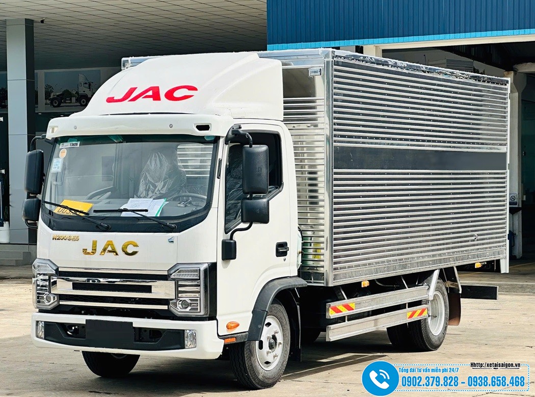 Xe tải Jac N200S Pro 1T9 - Thùng Kín Dài 4M5