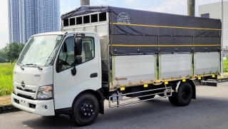 Xe Hino 3.49 Tấn XZU720L - Thùng Mui Bạt
