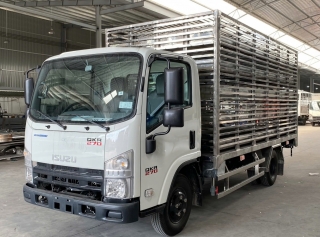 Xe Isuzu QKR270 Thùng Chở Gia Cầm 5 Tầng - Tải 1750 KG