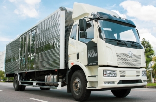Xe tải Faw 8 Tấn Thùng Kín 9M7