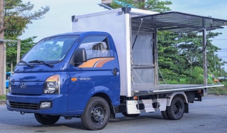 Xe tải Hyundai 1.5 tấn H150 - Thùng Cánh Dơi