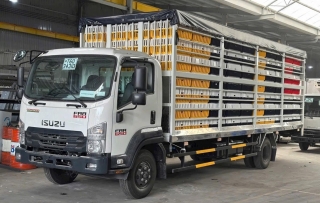 Xe tải Isuzu 6.5 Tấn FRR90NE5 - Thùng Chở Gia Cầm Dài 6M7