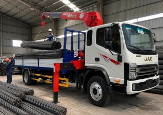 Xe tải Jac 8 Tấn Gắn Cẩu 5 Tấn